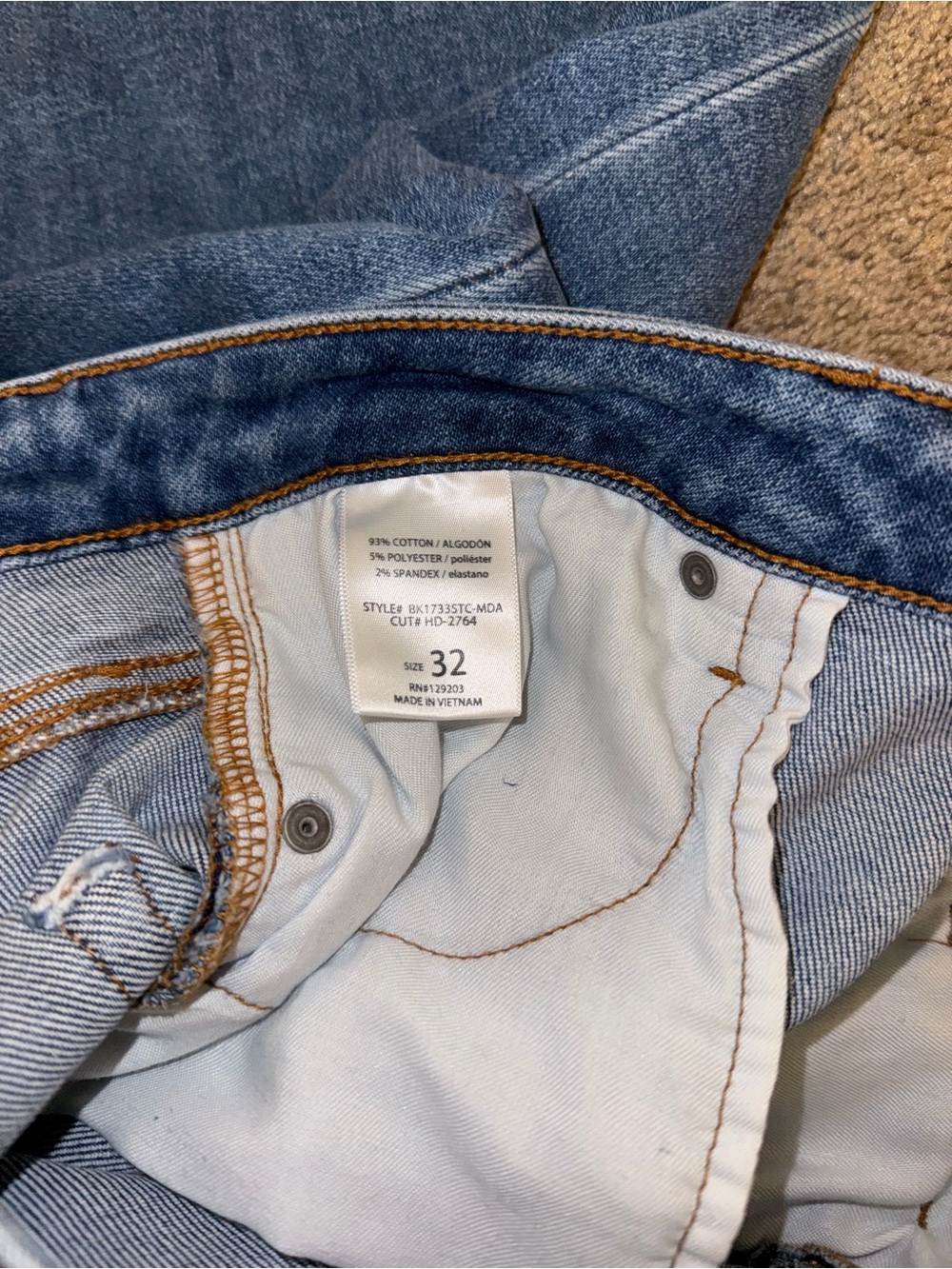 Hidden jeans - Picture 2 of 2